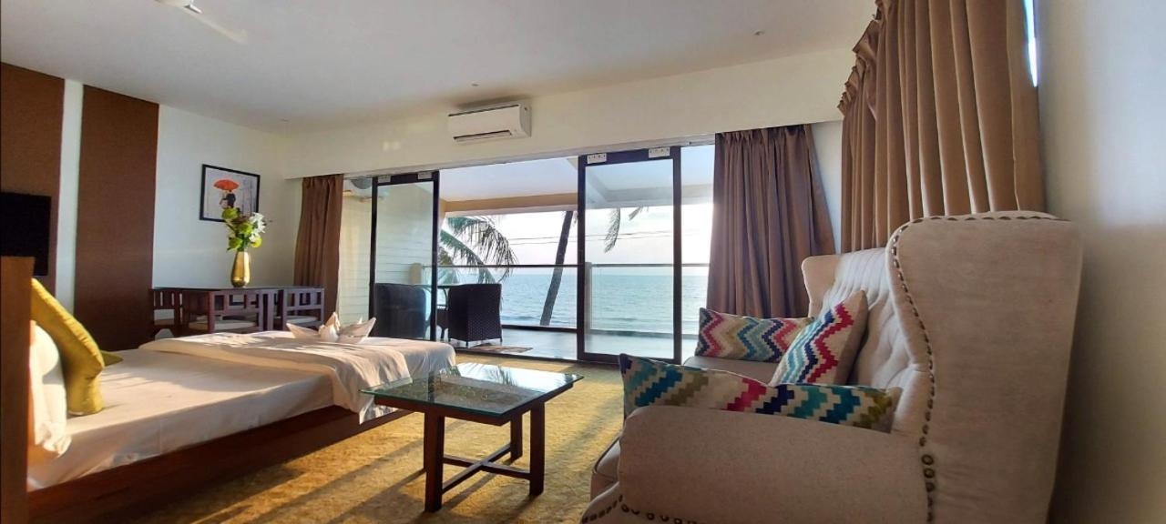 The Windmill Resorts Mālvan Exteriér fotografie