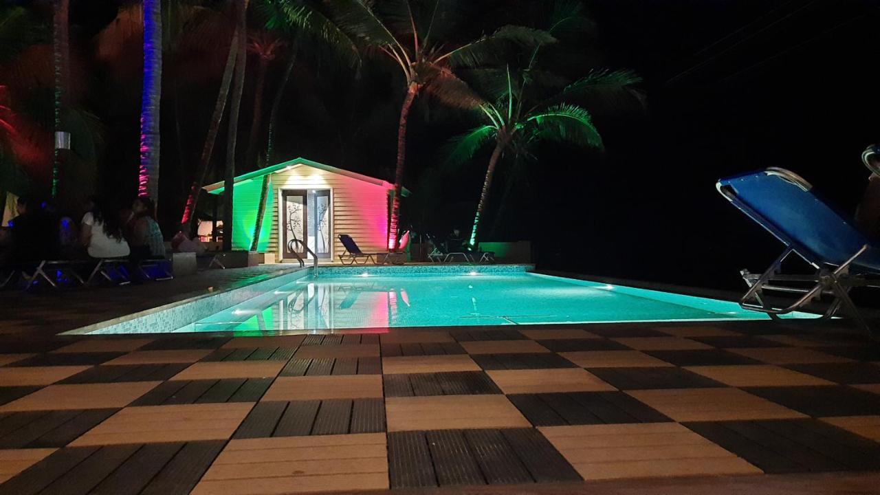 The Windmill Resorts Mālvan Exteriér fotografie